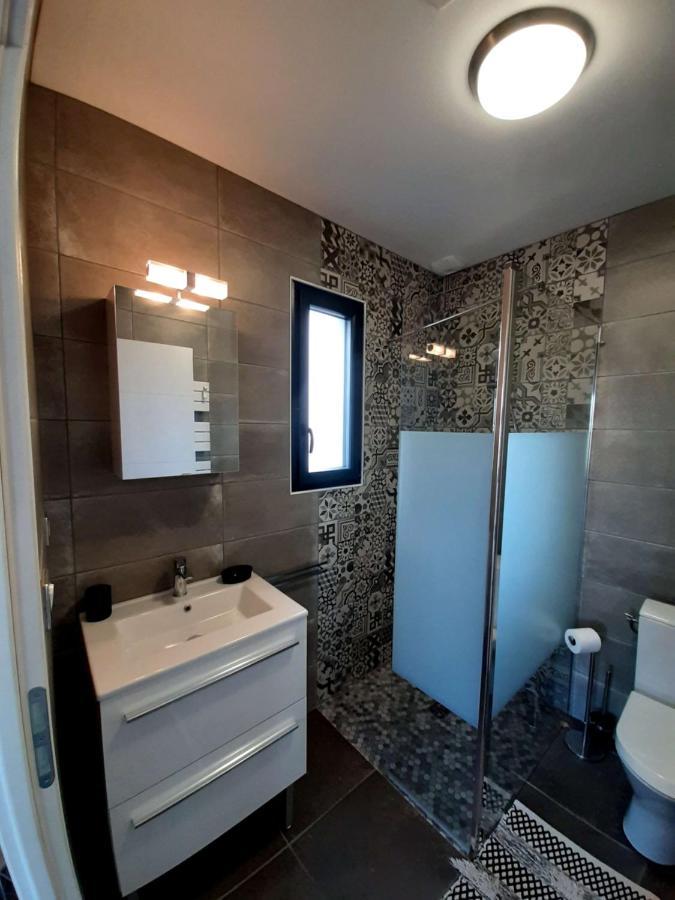 Un Sejour Romantique En Couple Avec Jacuzzi Prive Chromotherapie Jardin Maison Privee Ychoux Exterior foto